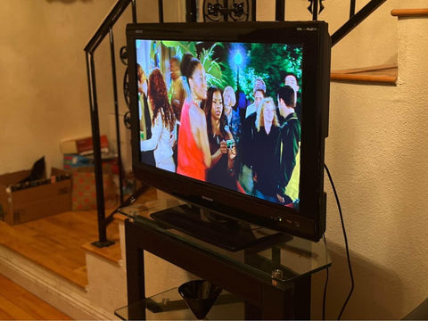Sharp 32 inch Flat Screen Tv